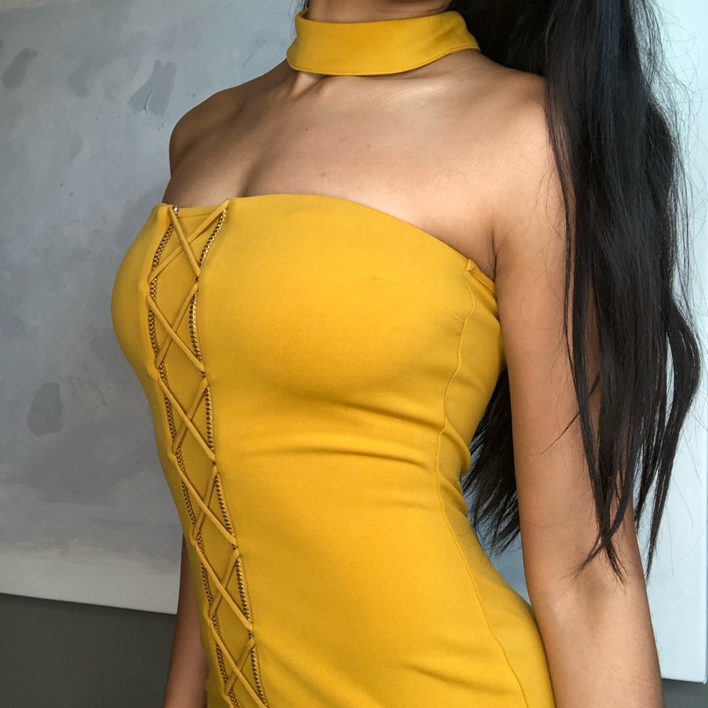 strapless yellow dress
